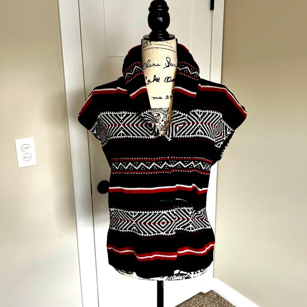 Chaps Denim Knit Vest with Shawl Collar. Winter print design. Black red white Lg